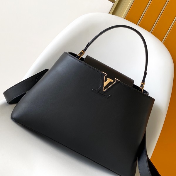 「#0154」Louis Vuitton  Capucines Souple M24607    38.0 x 23.0 x 16.0