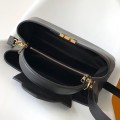 「#0154」Louis Vuitton  Capucines Souple M24607    38.0 x 23.0 x 16.0
