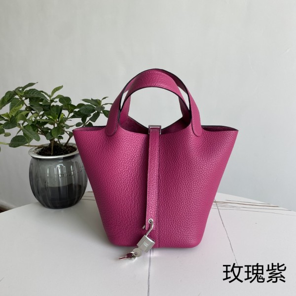「#4401」 Hermès Rose Purple Silver Buckle Picotin Lock 18cm