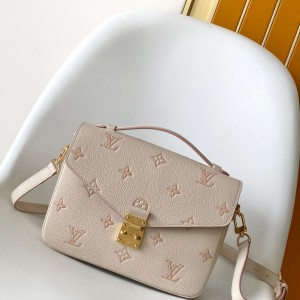 「#0183」Louis Vuitton  Pochette Metis  M14977  25 x19x 9 cm