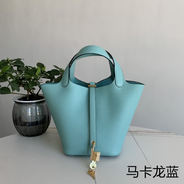 「#4421」 Hermès Macaron Blue Gold Buckle Picotin Lock 18cm 「#4421」 Hermès Macaron Blue Gold Buckle Picotin Lock 18cm