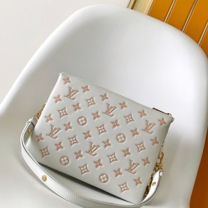 「#0194」Louis Vuitton Spring In The City Coussin  M14503  26.0 x 20.0 x 12.0