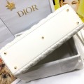 「#2250」 dior M0566 Whiter 32 x 25 x 11cm 「#2250」 dior M0566 Whiter 32 x 25 x 11cm