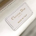 「#2250」 dior M0566 Whiter 32 x 25 x 11cm 「#2250」 dior M0566 Whiter 32 x 25 x 11cm