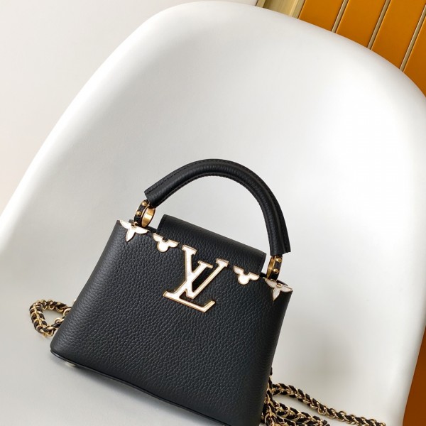 「#0207」Louis Vuitton  Capucines BB  M10167  21.0 x 13.6 x 8.0