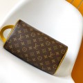 「#0214」Louis Vuitton  Dopp Kit   M12643   28.0 x 15.0 x 16.5