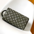 「#0216」Louis Vuitton  Dopp Kit   M12651    28.0 x 15.0 x 16.5