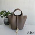 「#4453」 Hermès Elephant Grey Gold Buckle Picotin Lock 18cm
