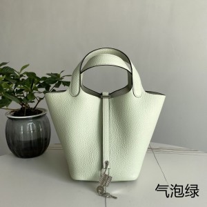 「#4460」 Hermes Bubble Green Silver Buckle 18cmPicotin Lock 18cm