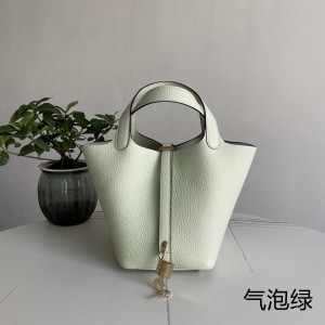 「#4461」 Hermès Bubble Green Gold Buckle 18cmPicotin Lock 18cm