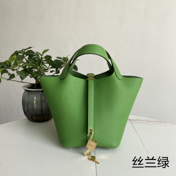 「#4462」 Hermès Yucca Green Gold Buckle 18cm Picotin Lock 18cm