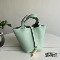 「#4470」 Hermes Mint Green Gold Buckle 18cm Picotin Lock 18cm