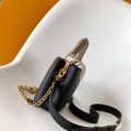 「#0231」Louis Vuitton  Capucines  M25386  21.0 x 14.0 x 8.0