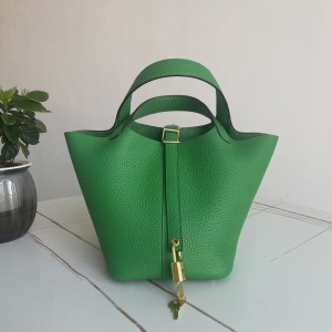 「#4502」 Hermès Bamboo Green Gold Buckle Picotin Lock 18cm