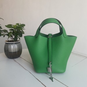 「#4504」 Hermès Bamboo Green Silver Buckle Picotin Lock 18cm