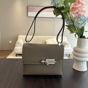 「#4532」 Hermes pistol bag elephant grey Verrou epsom leather stainless steel hardware semi-handmade wax thread sewing 21cm