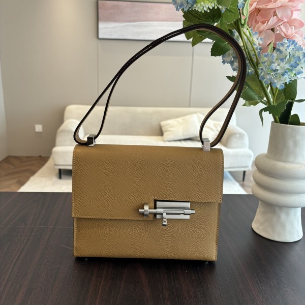 「#4533」 Hermes pistol bag biscuit color Verrou epsom leather stainless steel hardware semi-handmade wax thread sewing 21cm
