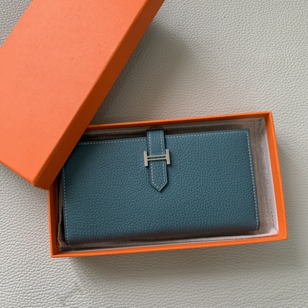 「#4560」 Hermes dark blue suit wallet bearn wallet togo leather 17.5*9cm