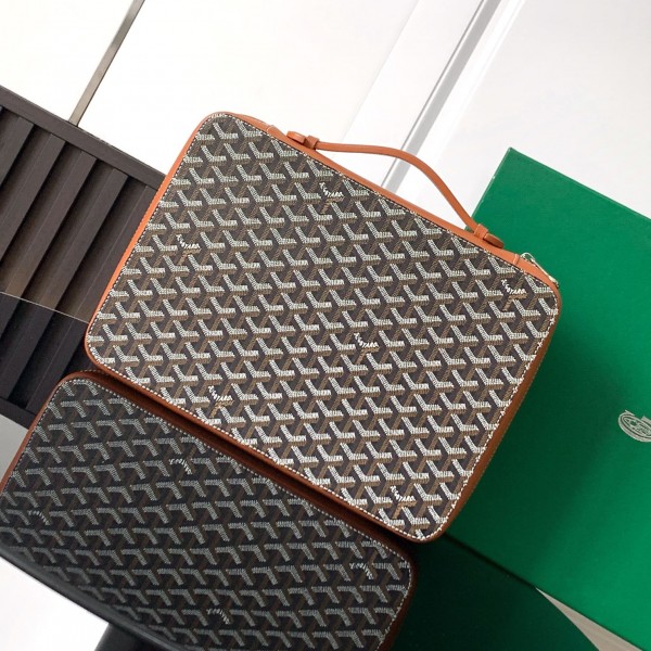 「#6336」Goyard - COMPAGNON UNIVERSEL A4 - 8065 - 34 cm x 24 cm x 4 cm 「#6336」Goyard - COMPAGNON UNIVERSEL A4 - 8065 - 34 cm x 24 cm x 4 cm