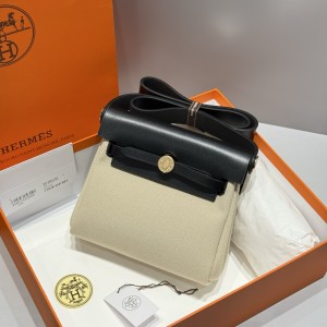 「#4580」 Hermes Cement Grey Gold Buckle HB20H Viking Canvas and Hunter Leather Shoulder Bag 20cm