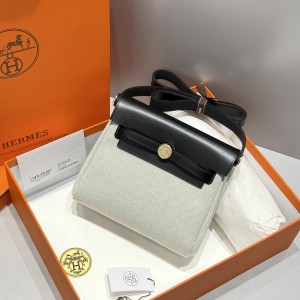 「#4587」 Hermes Panda Black Gold Buckle HB20H Viking Canvas and Hunter Leather Shoulder Bag 20cm