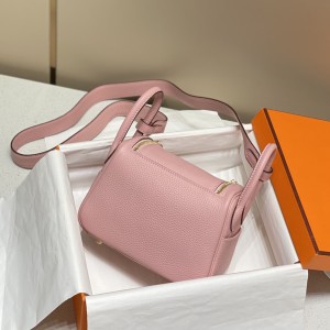 「#4064」 Hermès Milkshake Pink Mini Lindy Bag Gold Buckle 19.5x12.5