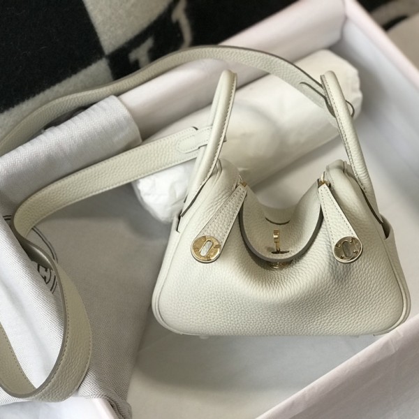 「#4066」 Hermès Milkshake White Mini Lindy Bag Gold Buckle 19.5x12.5