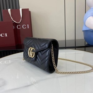 「#3016」GUCCI  GG Marmont 837745 20x 12x 4