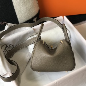 「#4067」 Hermès Elephant Grey Mini Lindy Bag Gold Buckle 19.5x12.5
