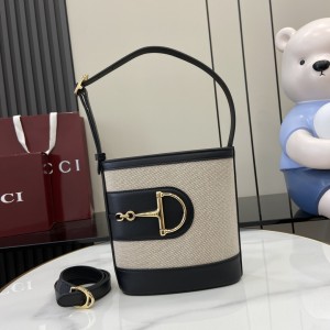 「#3027」GUCCI 73  833665 18.5x20x8.5