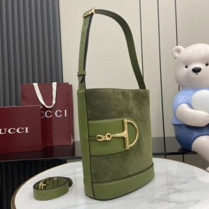 「#3028」GUCCI 73  833660 26x 27.5x 11.5