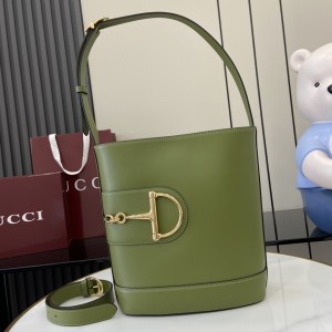 「#3031」GUCCI 73  833660 26x 27.5x 11.5