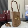 「#3033」GUCCI 73  833660 26x 27.5x 11.5