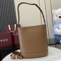 「#3033」GUCCI 73  833660 26x 27.5x 11.5
