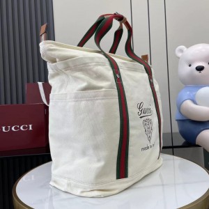 「#3072」GUCCI   816863 39x 45x 19