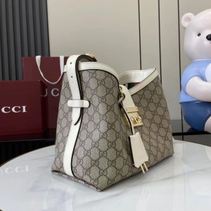 「#3076」GUCCI Padlock 839021  29x 23.5x 15.5