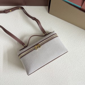 「#7029」Loro pian L19 - FAI8393 - 19x6.5x11cm - Caramel canvas