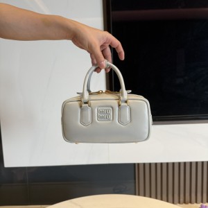 「#9004」 miumiu  5BB142-2  22*10.5*7.5cm