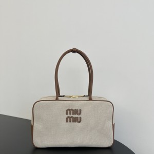 「#9016」 miumiu 30884B88  Grande toile 20×34×10cm 