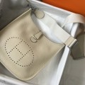 「#4095」 Hermes Milkshake White French Evelyne 29cm