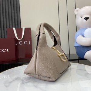 「#3173」GUCCI Softbit 837467  27.5x 21x 16