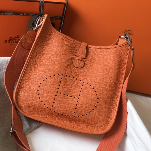 「#4099」 Hermès Orange Evelyne Bag 29cm 「#4099」 Hermès Orange Evelyne Bag 29cm