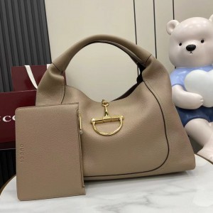 「#3216」GUCCI  Softbit 837466 46x 26x 16