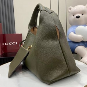 「#3218」GUCCI  Softbit 837466 46x 26x 16