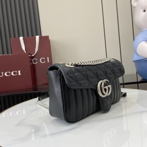 「#3260」GUCCI GG Marmont 443497 26x15x7