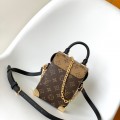 「#0262」Louis VuittonHide  Camera Box M82465  12.5 x 17.6 x 6.0