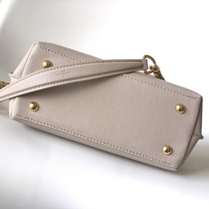 「#0268」Louis VuittonHide  Lockme Ever  M21052   23 x 17 x 10