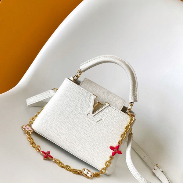 「#0275」Louis Vuitton Capucines M20845   21.0 x 14.0 x 8.0