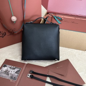 「#7105」Loro pian Extra Pocket L23.5 silver buckle - FAM6491 - 21✖️23.5✖️8cm - black