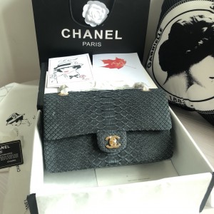 「#10076」Chanel South African python leather custom model with full deerskin lining 01112 25.5*7*16CM